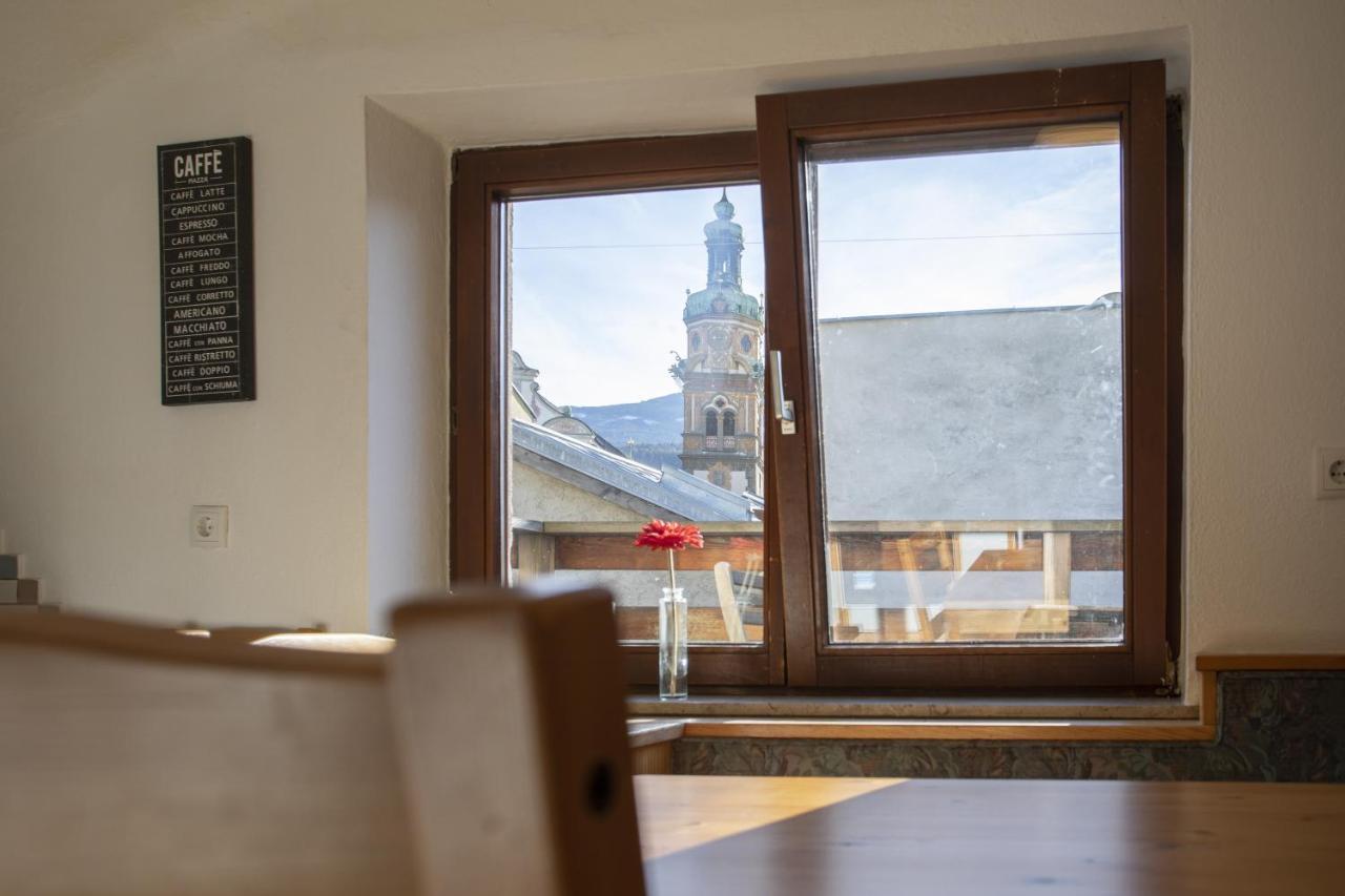 Cozy Old Town Apartment Hall in Tirol Exterior photo