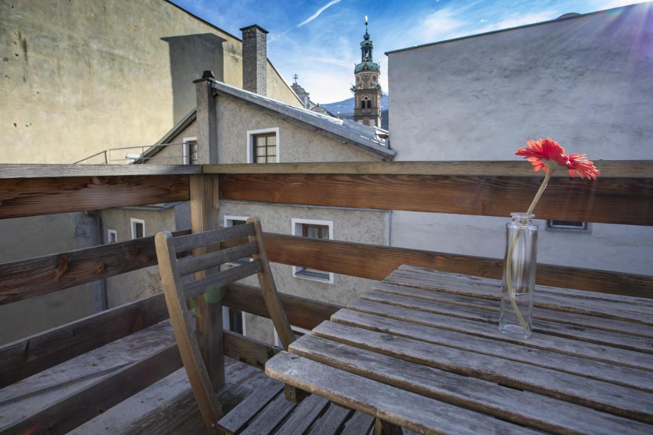 Cozy Old Town Apartment Hall in Tirol Exterior photo